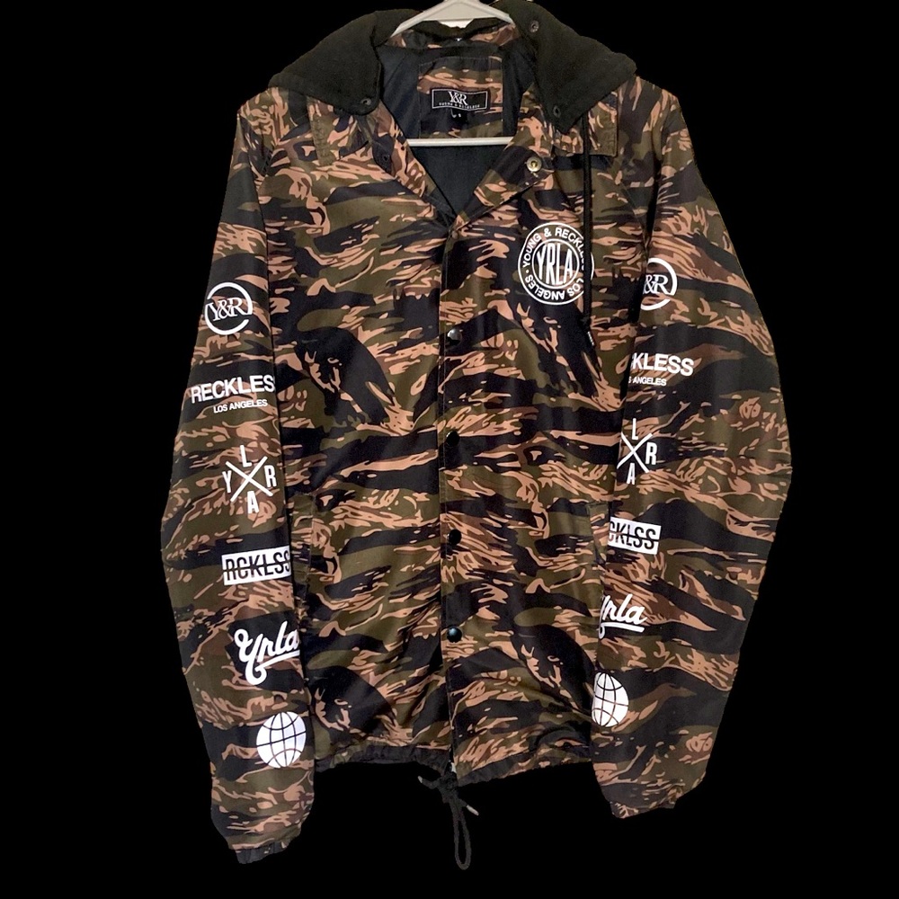 Young & Reckless Stylish Camo Windbreaker Mesh Lined Snap off/on Hood Sz. S